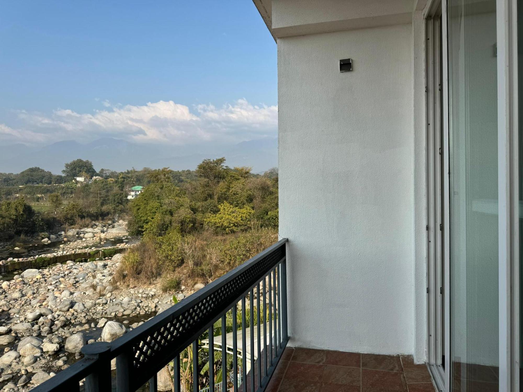 Hotel River Retreat Кангра Екстер'єр фото